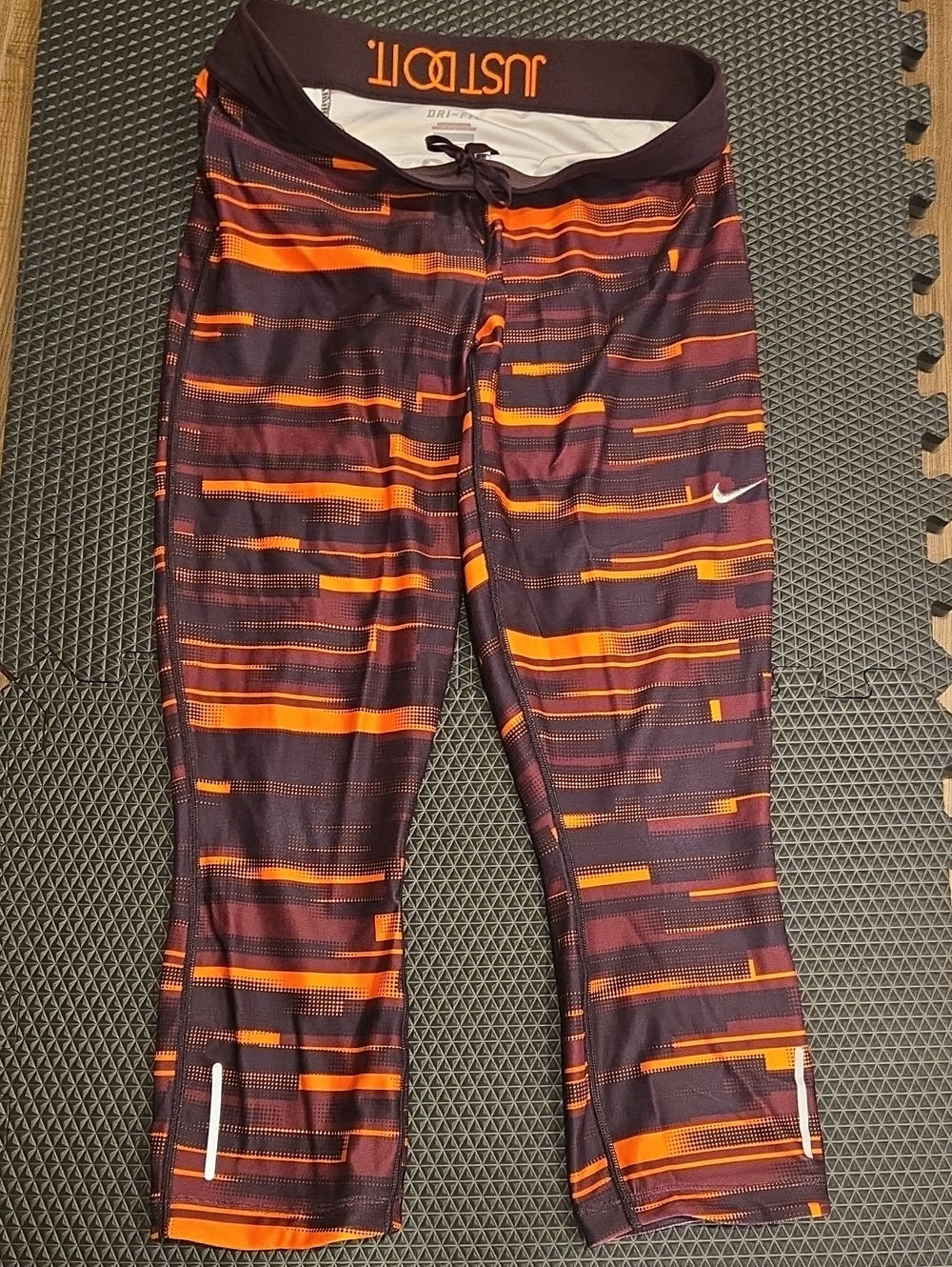 Nike Woman's Orange and Maroon Striped Capri Leggings with Drawstring Size M